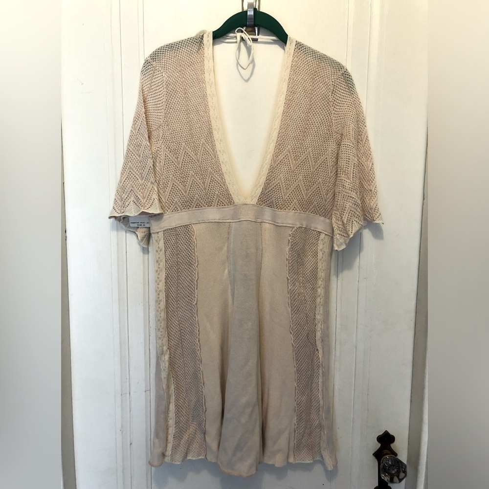 ⭐️ NWT L Free People Soft Cream Color V-Neck Mini Dress